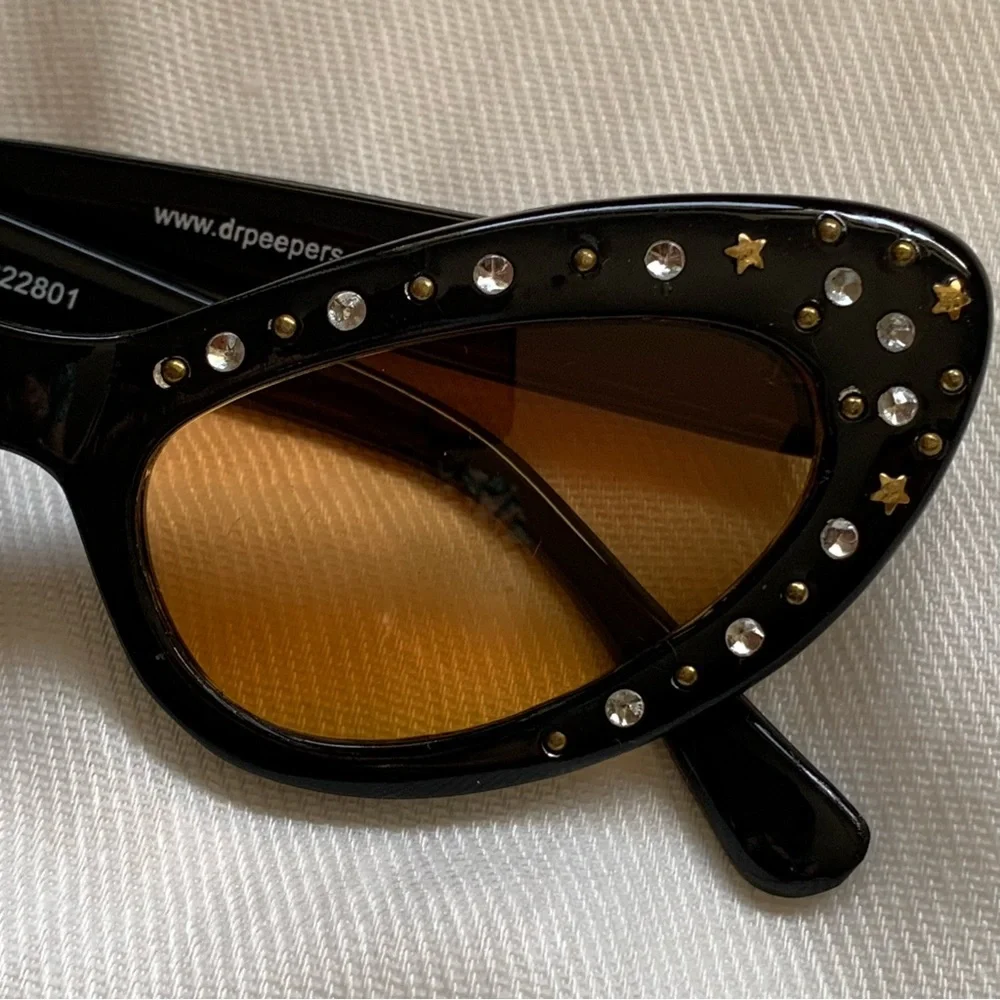 DR. PEEPERS.‎ Vintage, Retro Cat eye style. Rhinestones around frame.